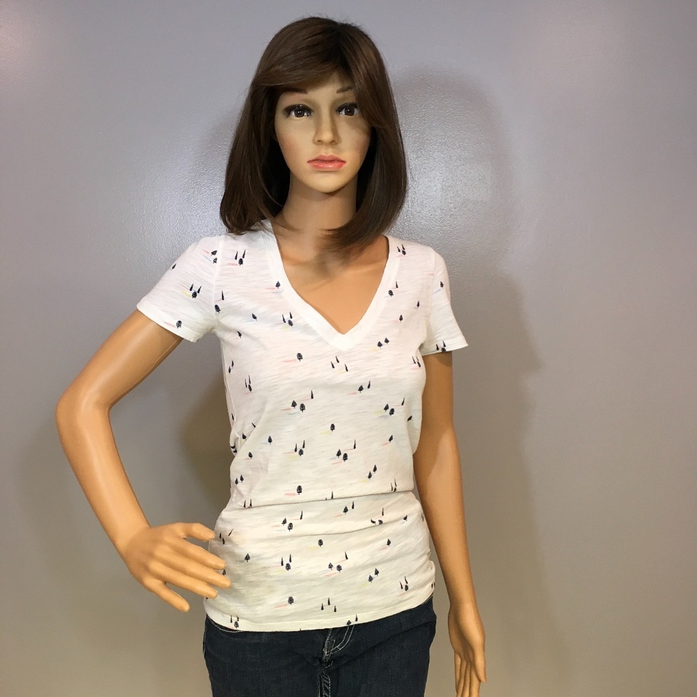 White T-Shirt Outdoor Tree's